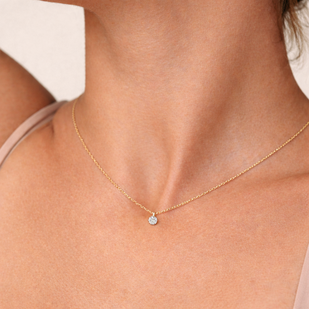 GOLD-COLOURED NECKLACE WITH ROUND ZIRCONIA
